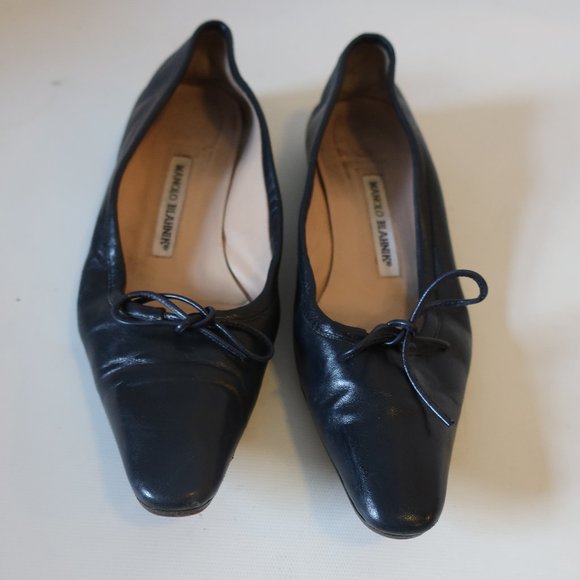 WOMENS MANOLO BLAHNIK NAVY BLUE BOW LEATHER FLATS 37 US/7 * - Picture 3 of 10